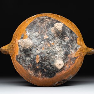 Eight stoneware jugs and mugs, and a glazed pottery vessel, Germany and The Netherlands, 16/17th C. — photo 7