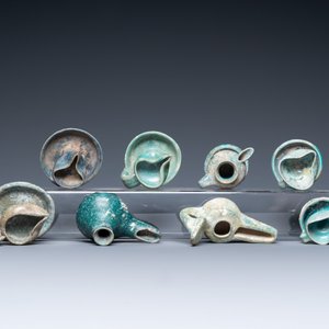 Eight turquoise-glazed oil lamps, Middle-East, 13th C. and later — 照片 6