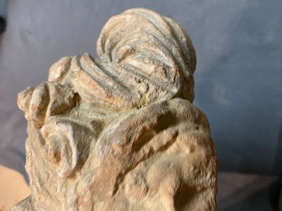 Eight various carved stone heads, incl. Chinese, Etruscan, Gandhara and Japanese — 照片 24