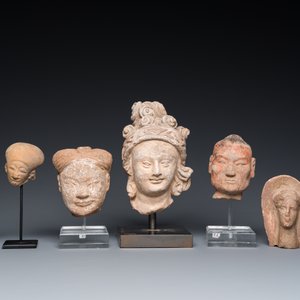 Eight various carved stone heads, incl. Chinese, Etruscan, Gandhara and Japanese — 照片 2
