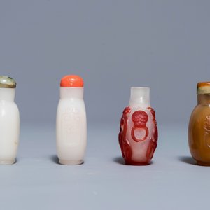 Eight various glass snuff bottles, 19/20th C. — photo 11