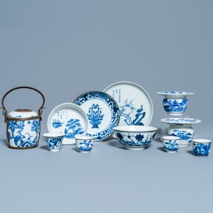 Eleven Chinese blue and white Vietnamese market 'Bleu de Hue' wares, 18/19th C. — 照片 2