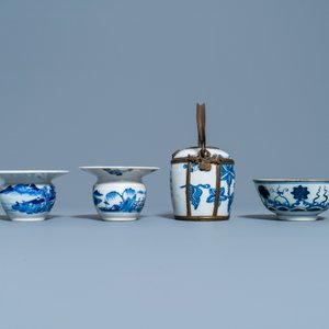 Eleven Chinese blue and white Vietnamese market 'Bleu de Hue' wares, 18/19th C. — 照片 8