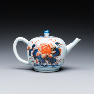 Eleven Chinese famille rose and Imari-style plates and a teapot with cover, Kangxi/Qianlong — 照片 10
