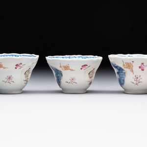 Eleven Chinese famille rose cups and nine saucers, Yongzheng/Qianlong — foto 11