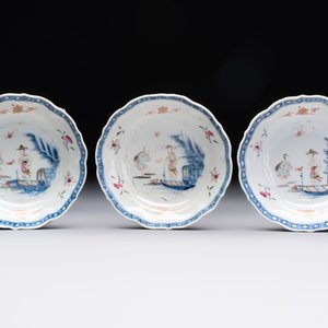 Eleven Chinese famille rose cups and nine saucers, Yongzheng/Qianlong — foto 6