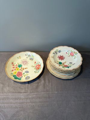 Eleven Chinese famille rose plates and dishes with fine floral design, Qianlong — 照片 1