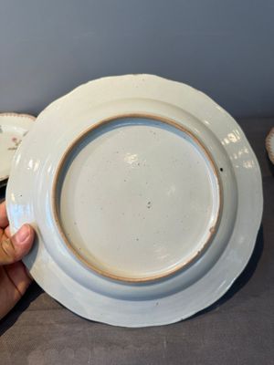 Eleven Chinese famille rose plates and dishes with fine floral design, Qianlong — 照片 45