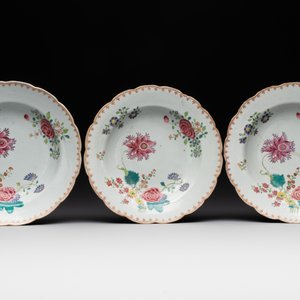 Eleven Chinese famille rose plates and dishes with fine floral design, Qianlong — 照片 8