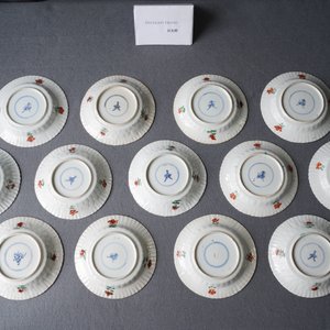 Eleven Chinese famille verte cups and thirteen saucers, Kangxi — photo 11