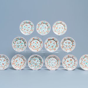 Eleven Chinese famille verte cups and thirteen saucers, Kangxi — 照片 2