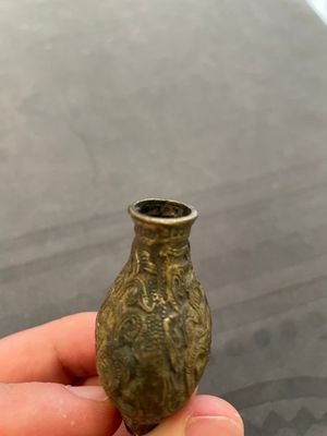 Eleven Chinese snuff bottles in amber, agate, rock crystal, lacquer, hardstone, metal and wood, 19/20th C. — 照片 13