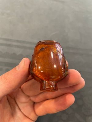 Eleven Chinese snuff bottles in amber, agate, rock crystal, lacquer, hardstone, metal and wood, 19/20th C. — 照片 67