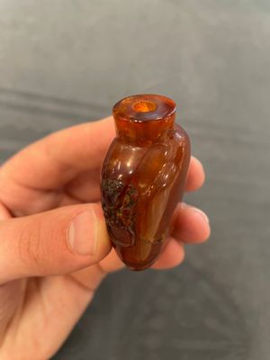 Eleven Chinese snuff bottles in amber, agate, rock crystal, lacquer, hardstone, metal and wood, 19/20th C. — 照片 70