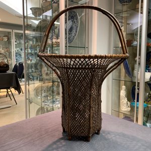 Eleven Japanese bamboo ikebana baskets including three signed examples, Meiji/Showa, 19/20th C. — 照片 8