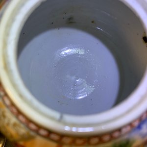 Elf Chinese famille rose koppen, acht schotels, een theepot en een vaas met mandarijns decor, Qianlong — foto 15