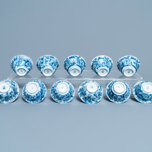 Elf gelobde Chinese blauw-witte koppen en schotels, Kangxi — foto 9