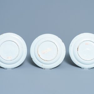 Elf polychrome Delftse borden, 18e eeuw — foto 7