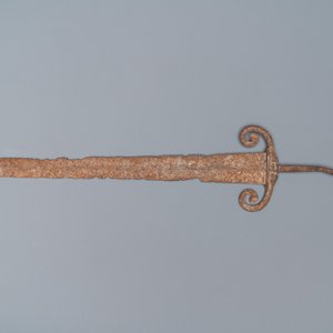 Epée italienne en bronze issue de fouilles archéologiques dans le sud de la France, 16ème — photo 3