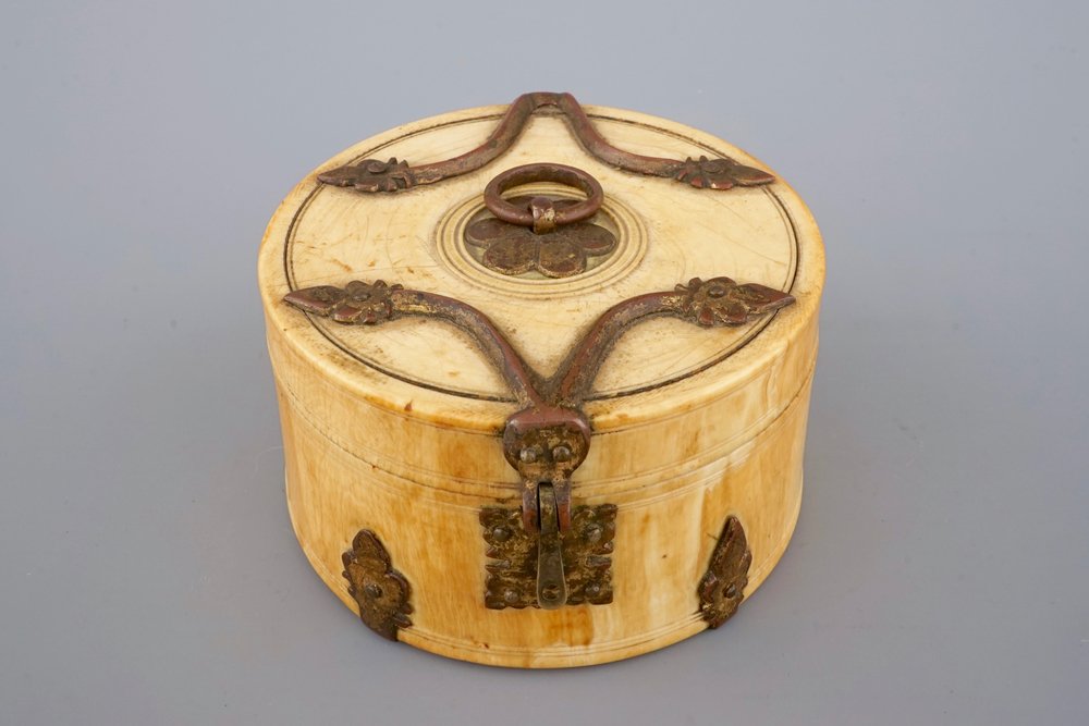 European Arts Winter Sale 2016