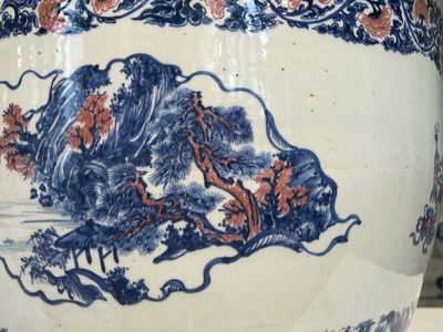 Exceptionnel et important aquarium en porcelaine de Chine en bleu, blanc et rouge de cuivre à décor d'antiquités et de paysages, Kangxi — photo 24