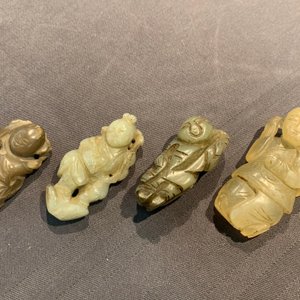 Fifteen Chinese jade and hardstone carvings, 19/20th C. — 照片 15