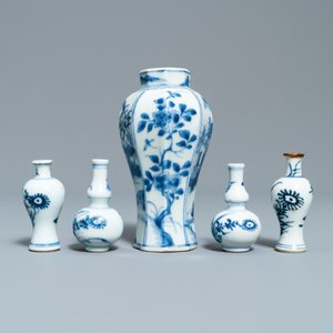 Fifteen various small Chinese vases, Kangxi — photo 15