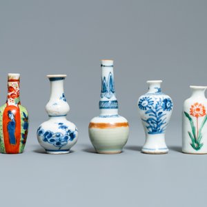 Fifteen various small Chinese vases, Kangxi — photo 8