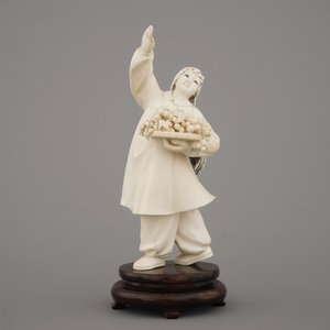 Figure de fille en ivoire sculpté, Chine, Révolution Culturelle — photo 2