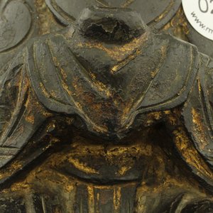 Figure de Guanyin en bronze partiellement dorée, assise sur trône en bois lacqué, dynastie Ming — photo 10
