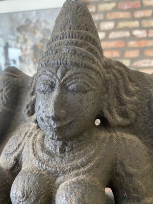 Figure de Lakshmi en pierre sculptée, Inde, 13/15ème — photo 12