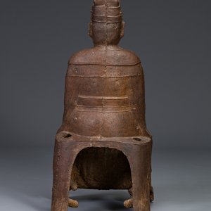 Figure d'un dignitaire en fonte, Chine, daté 1722 — photo 3