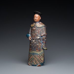 Figure d'un mandarin en terre cuite peinte, Chine, Canton, 19ème — photo 1