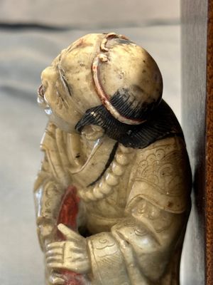 Figure polychrome en pierre stéatite sur socle en bois, Chine, 18ème — photo 8