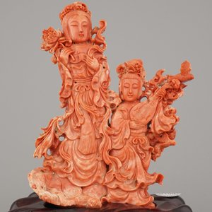 Fijne Chinese gesculpteerde bloedkoralen groep van Guanyin die een Qin bespeelt, 19e eeuw — foto 5