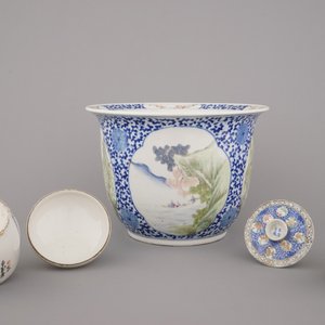 Fijne jardinière en 2 kommen met deksel in Chinees porselein, 19e-20e eeuw — foto 2