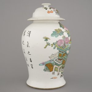 Fijne Qianjiang balustervaas met deksel, ca 1900 — foto 4
