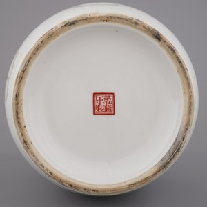 Fijne vaas in Chinees porselein met krijgers, 20e eeuw — foto 3