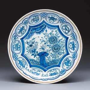 Five blue and white Dutch Delft plates — photo 10