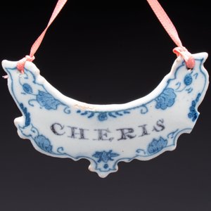 Five blue and white Dutch Delft 'Wine' labels, 18th C. — photo 8