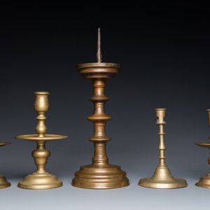 Five bronze and brass candlesticks, Flanders and The Netherlands, 15th C. and later — photo 3