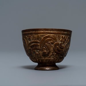 Five bronze votive Buddhist objects, Tibet and Nepal, 18/19th C. — 照片 17