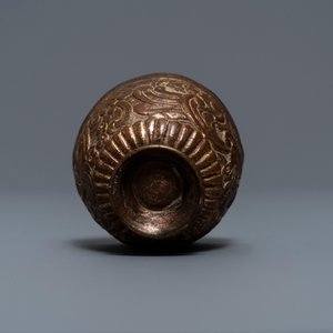 Five bronze votive Buddhist objects, Tibet and Nepal, 18/19th C. — 照片 19