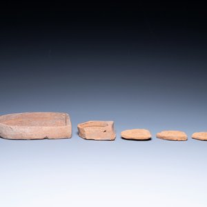 Five Burmese Buddhist votive pottery plaques, Pagan Period, 11/14th C. — 照片 4