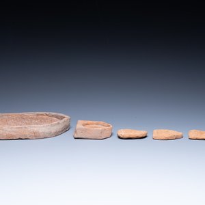 Five Burmese Buddhist votive pottery plaques, Pagan Period, 11/14th C. — 照片 5