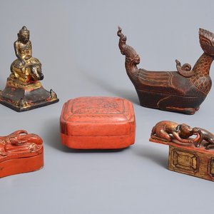 Five Burmese lacquered and gilt boxes and covers, 19/20th C. — 照片 1