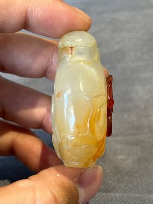 Five Chinese agate snuff bottles, 19/20th C. — foto 15