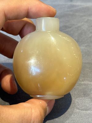 Five Chinese agate snuff bottles, 19/20th C. — foto 23