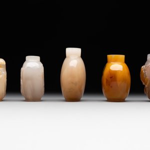 Five Chinese agate snuff bottles, 19/20th C. — foto 3