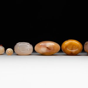 Five Chinese agate snuff bottles, 19/20th C. — foto 7